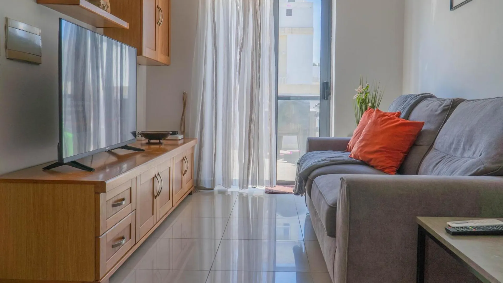 Lovely Penthouse In Gzira