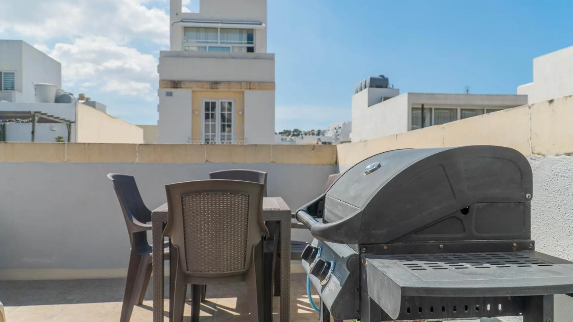 Apartment Lovely Penthouse In Gzira Malta